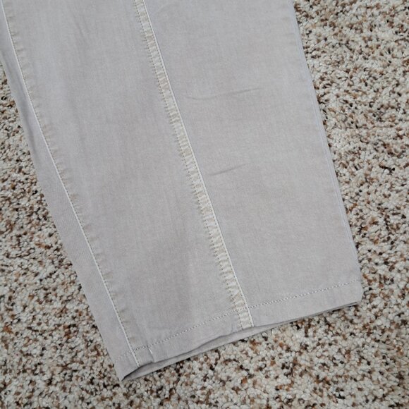 3817 Size XL/14 Old Navy High Rise Kaki Pants. - Picture 2 of 7